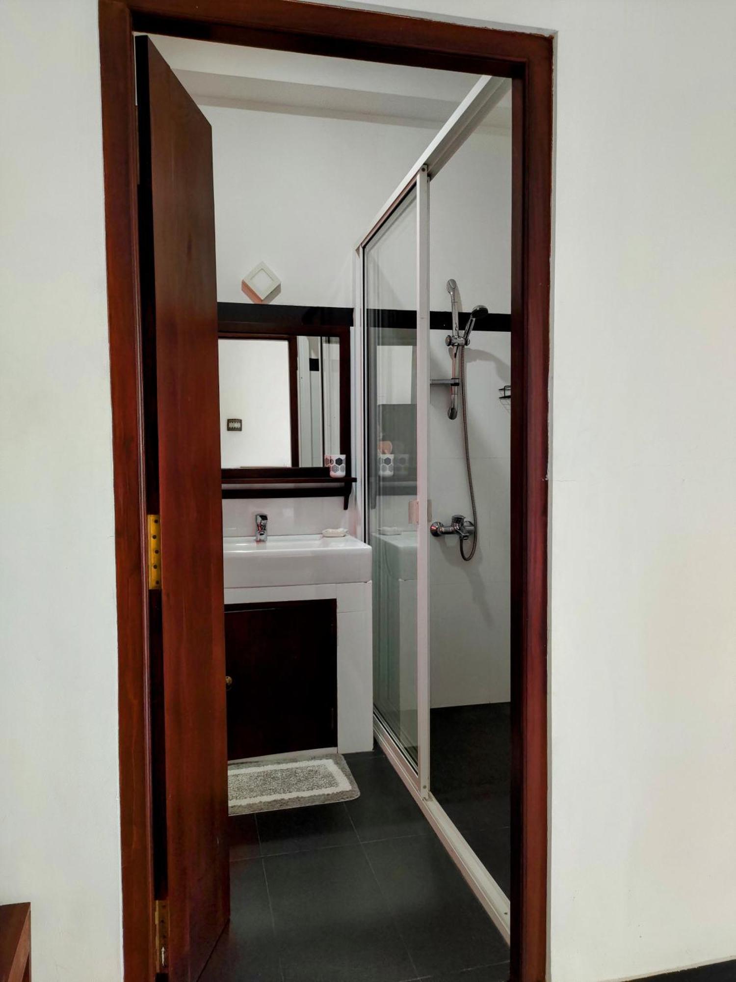 Aurora Hotel Hikkaduwa Dış mekan fotoğraf