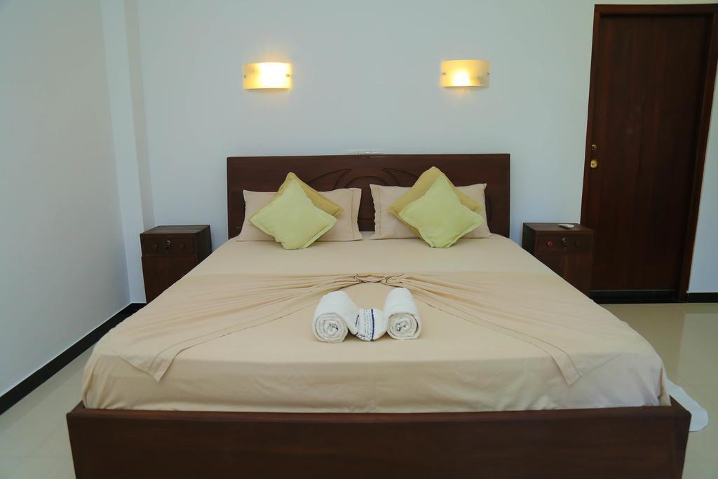 Aurora Hotel Hikkaduwa Dış mekan fotoğraf