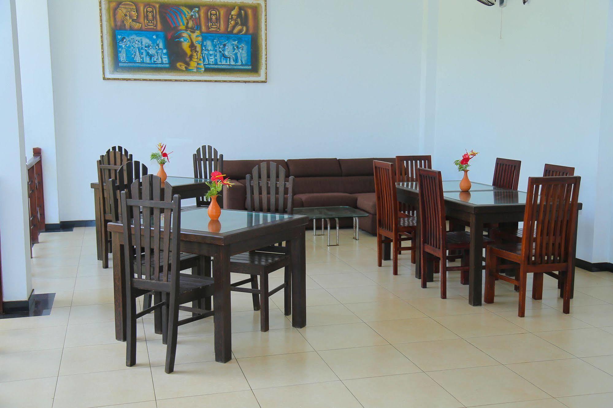 Aurora Hotel Hikkaduwa Dış mekan fotoğraf